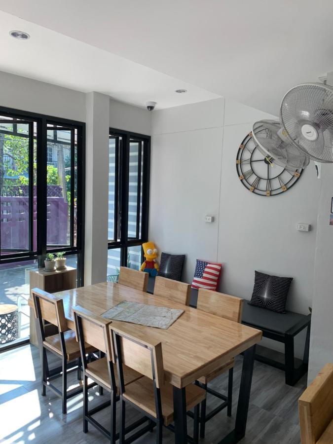 Youniverse Homestay Chiang Mai Esterno foto