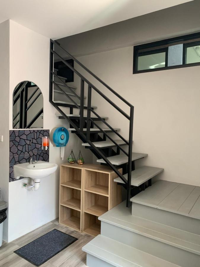 Youniverse Homestay Chiang Mai Esterno foto