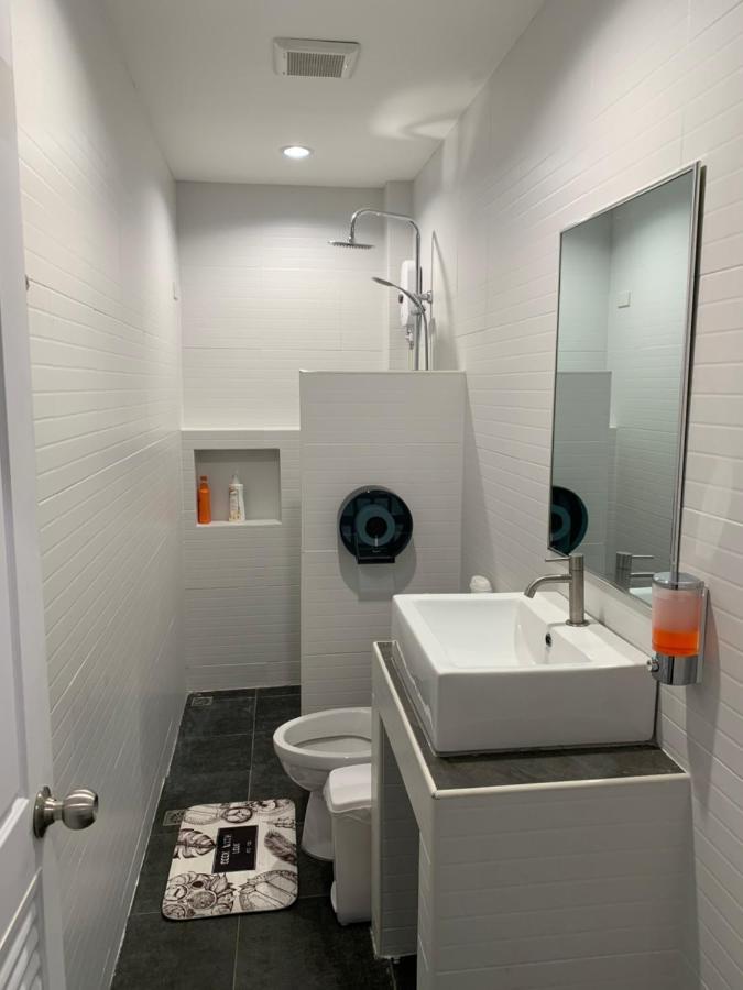 Youniverse Homestay Chiang Mai Esterno foto