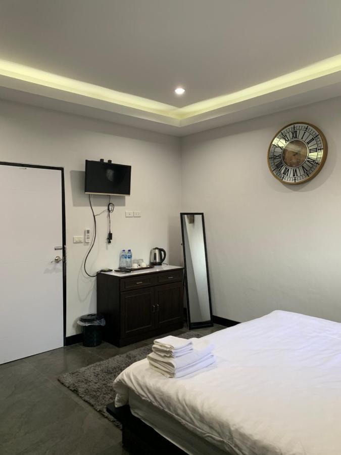 Youniverse Homestay Chiang Mai Esterno foto